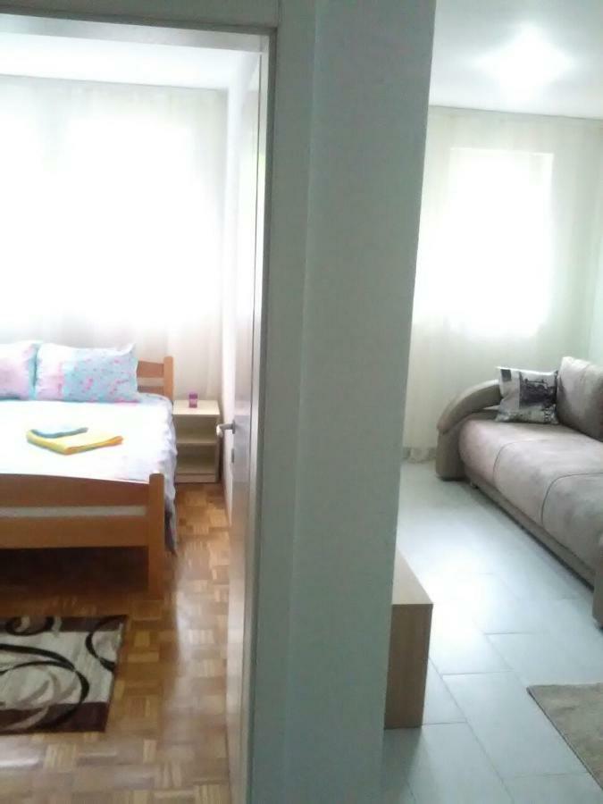 Apartman Jevtic 1 Gornja Toplica Exterior foto